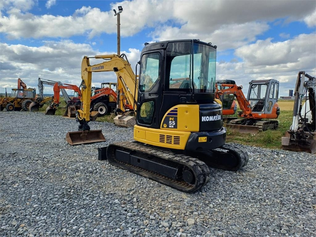 Komatsu PC55mr2 kallistuvalla liittimellä - Mini pelle: photos 3 Komatsu PC55mr2 kallistuvalla liittimellä - Mini pelle: photos 3