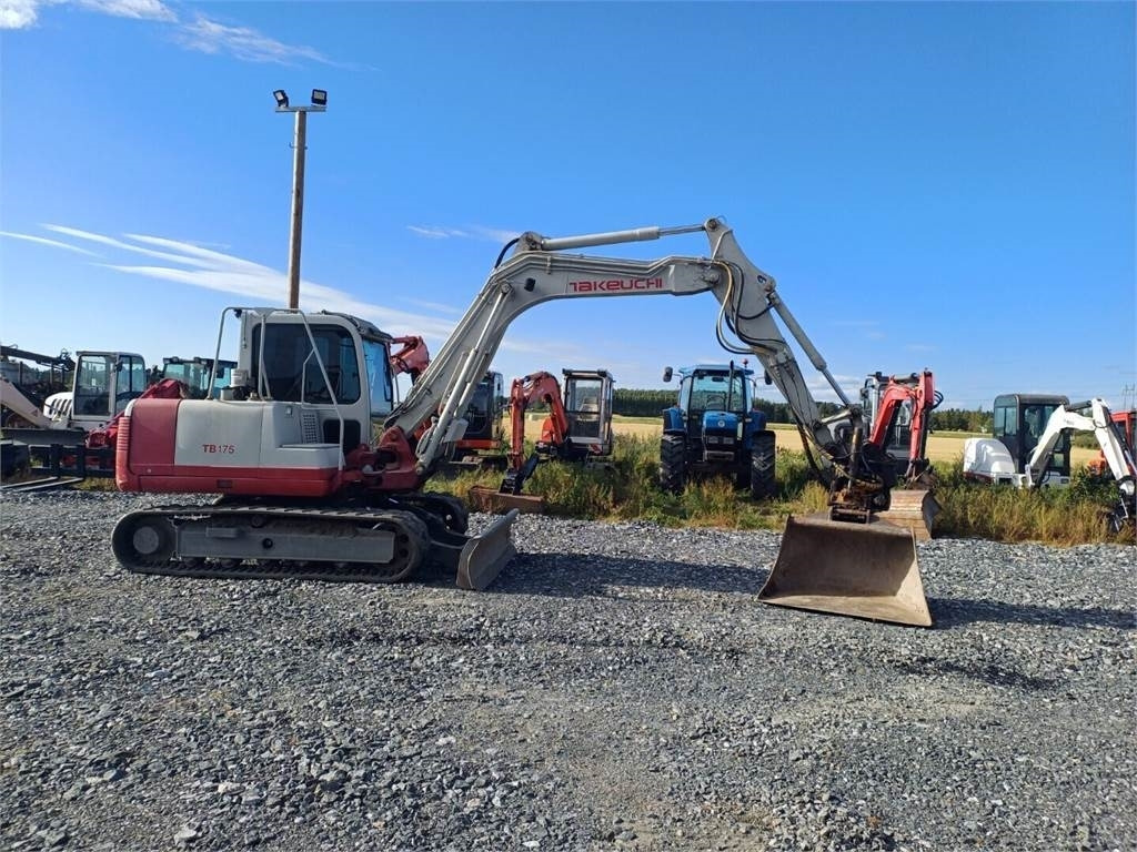 Takeuchi Tb175 Pyörittäjällä - Mini pelle: photos 5 Takeuchi Tb175 Pyörittäjällä - Mini pelle: photos 5