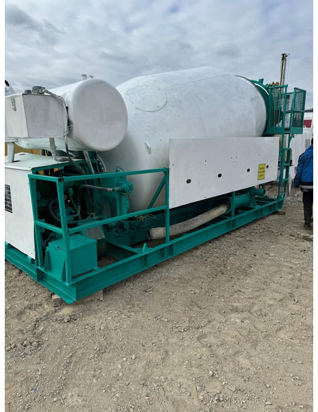 CIFA Concrete Mixer with own engine - Bétonnière: photos 1 CIFA Concrete Mixer with own engine - Bétonnière: photos 1