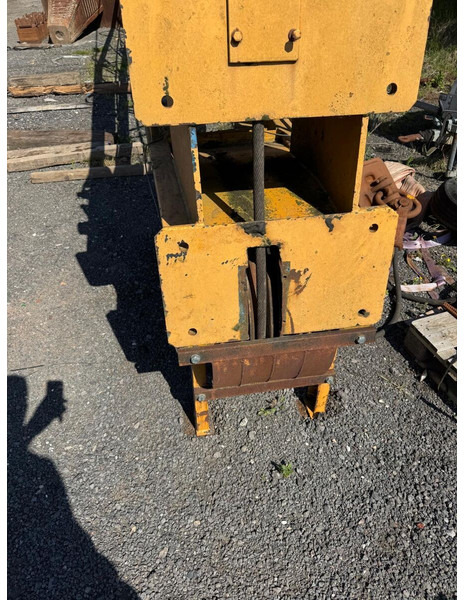 Casagrande C60 - Grue sur chenilles: photos 3 Casagrande C60 - Grue sur chenilles: photos 3