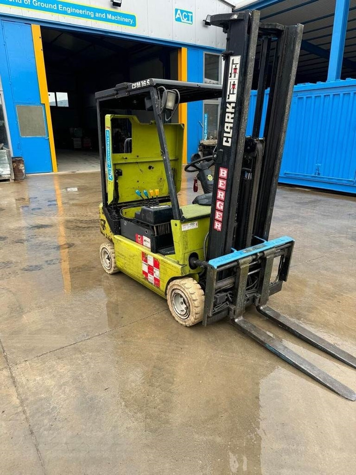 Chariot élévateur Clark CEM 16S: photos 1