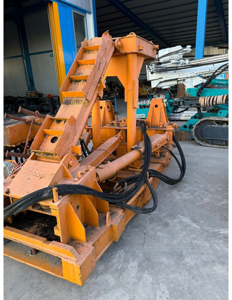Casagrande Casing Oscillator 900 - Engins de chantier: photos 1 Casagrande Casing Oscillator 900 - Engins de chantier: photos 1