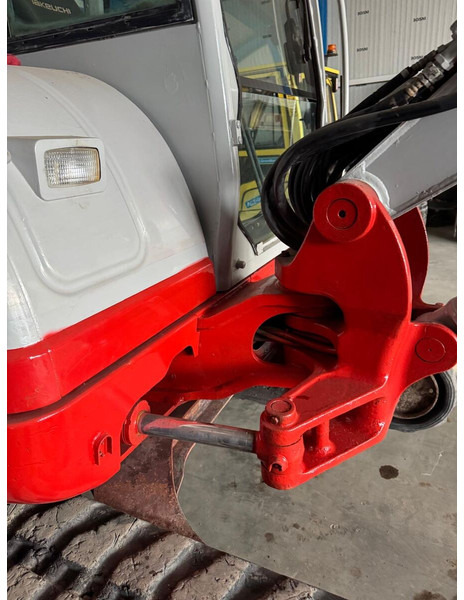 Takeuchi TB260 - Mini pelle: photos 4 Takeuchi TB260 - Mini pelle: photos 4