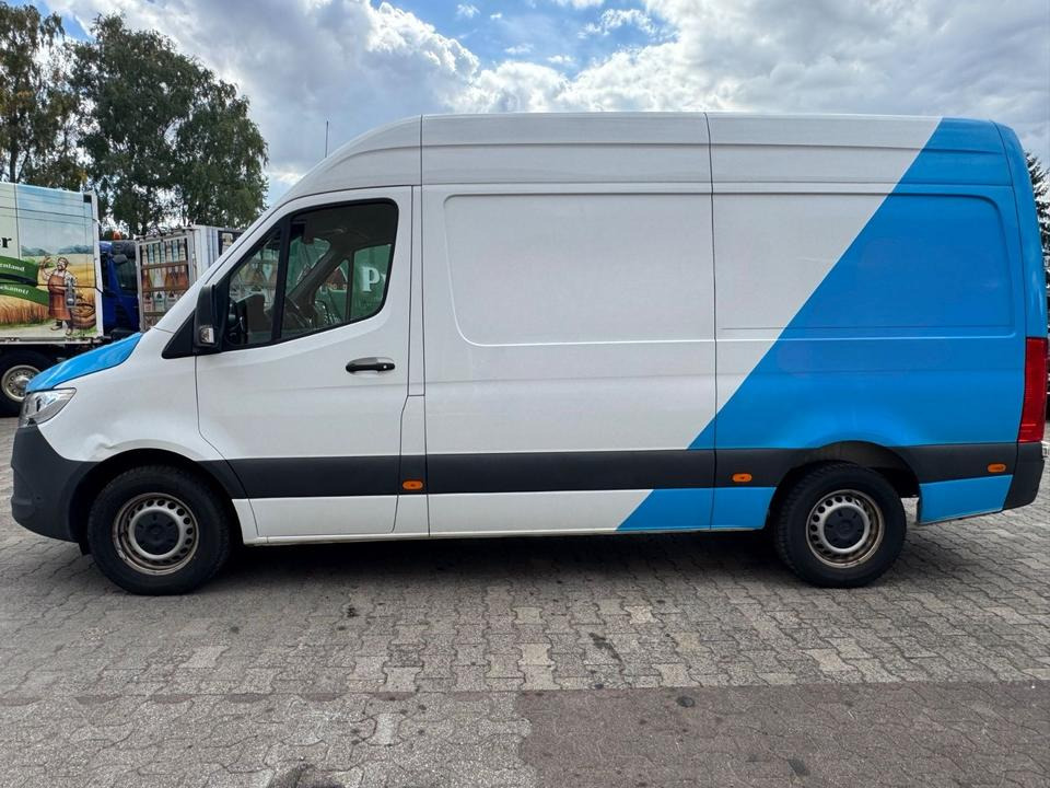 Mercedes-Benz Sprinter 317/inkl.Werkstattregale- Sortimo - Fourgon utilitaire: photos 2 Mercedes-Benz Sprinter 317/inkl.Werkstattregale- Sortimo - Fourgon utilitaire: photos 2