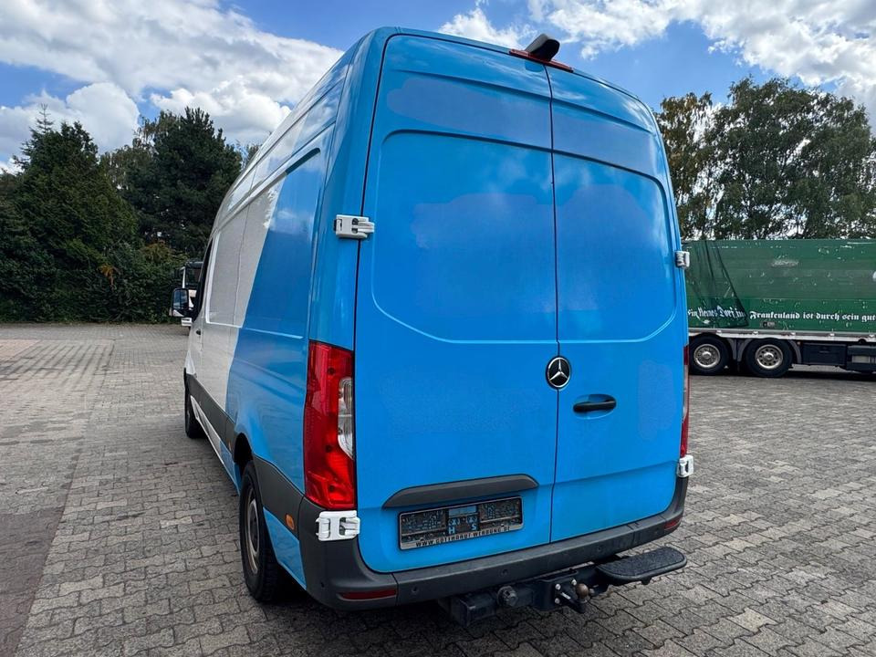 Mercedes-Benz Sprinter 317/inkl.Werkstattregale- Sortimo - Fourgon utilitaire: photos 3 Mercedes-Benz Sprinter 317/inkl.Werkstattregale- Sortimo - Fourgon utilitaire: photos 3