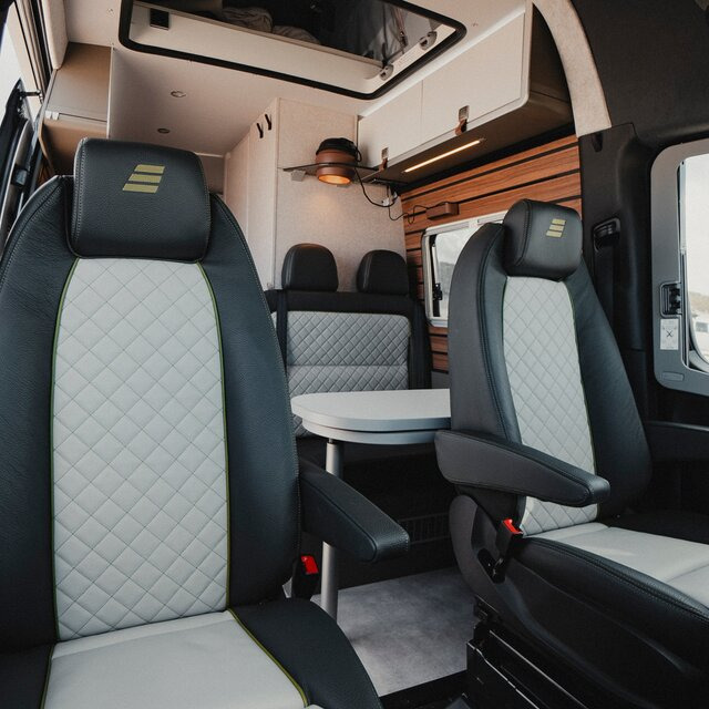 HYMER / ERIBA Grand Canyon Cross Over - Fourgon aménagé: photos 4 HYMER / ERIBA Grand Canyon Cross Over - Fourgon aménagé: photos 4