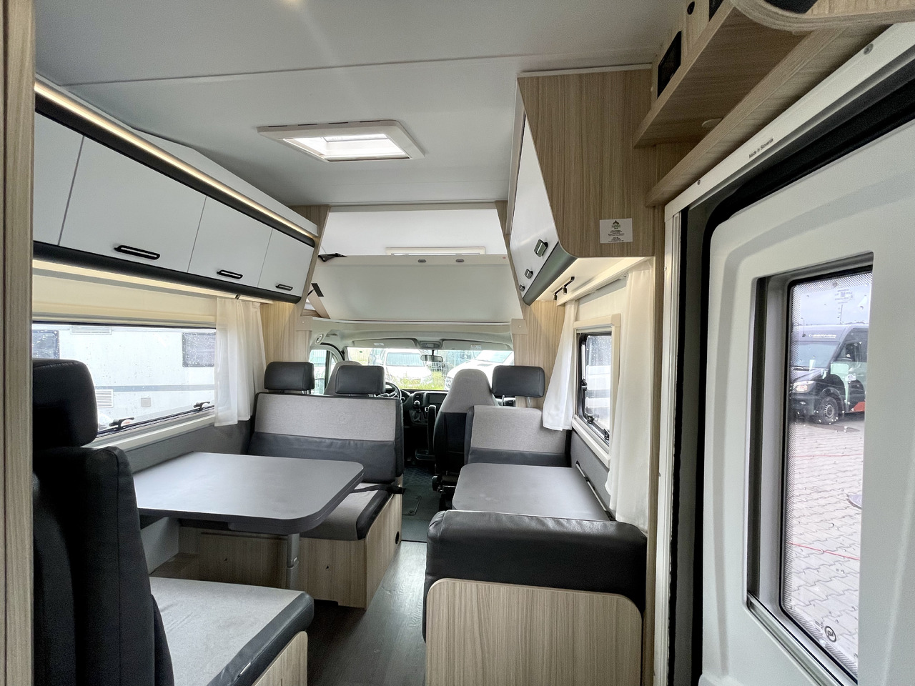 SUN LIVING A 70 DK - Camping-car capucine: photos 5 SUN LIVING A 70 DK - Camping-car capucine: photos 5