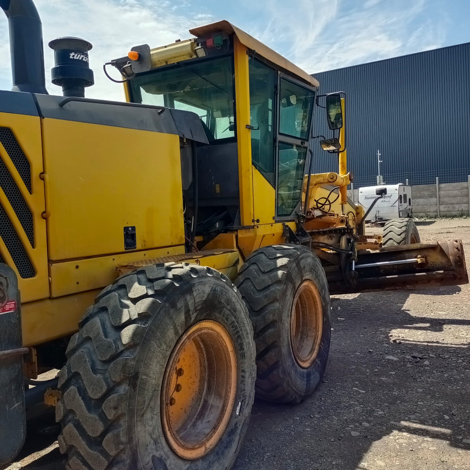 VOLVO G940 - Niveleuse: photos 2 VOLVO G940 - Niveleuse: photos 2