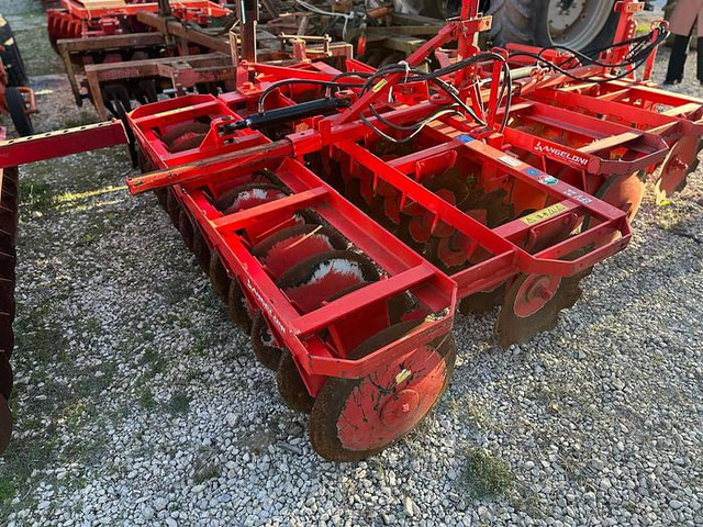 ANGELONI EFV22-560 - Cover crop: photos 1 ANGELONI EFV22-560 - Cover crop: photos 1