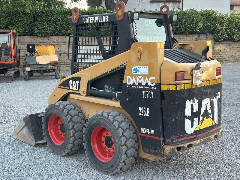 Chargeuse compacte sur chenilles Caterpillar 226BHF: photos 6