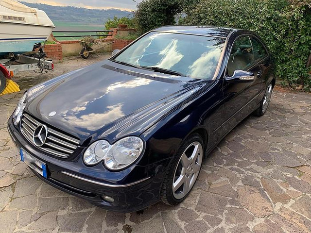 Mercedes-Benz CLK270CDI - Engins de chantier: photos 1 Mercedes-Benz CLK270CDI - Engins de chantier: photos 1