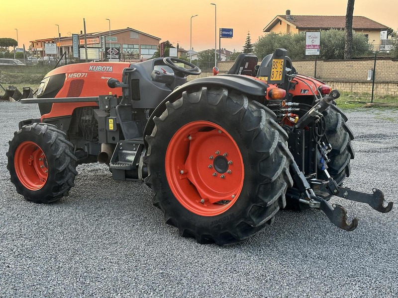 Kubota M5071N - Tracteur agricole: photos 2 Kubota M5071N - Tracteur agricole: photos 2