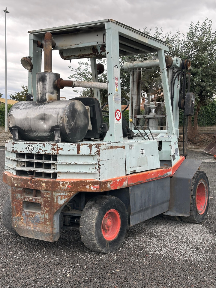 OM DI35C - Chariot élévateur: photos 3 OM DI35C - Chariot élévateur: photos 3