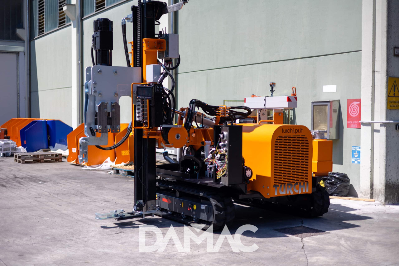 TURCHI 300F - Mât de battage: photos 1 TURCHI 300F - Mât de battage: photos 1