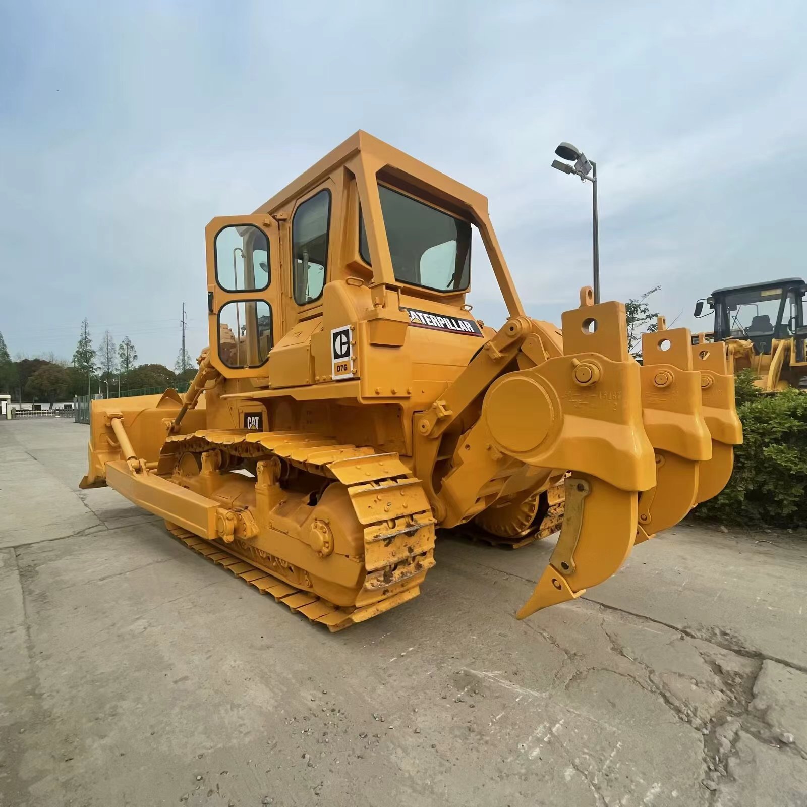 CATERPILLAR D7G - Bulldozer: photos 1 CATERPILLAR D7G - Bulldozer: photos 1