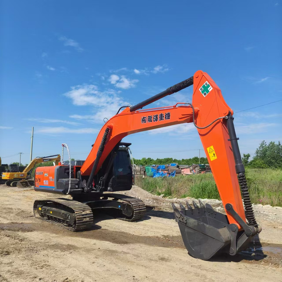 HITACHI ZX240 - Pelle sur chenille: photos 3 HITACHI ZX240 - Pelle sur chenille: photos 3