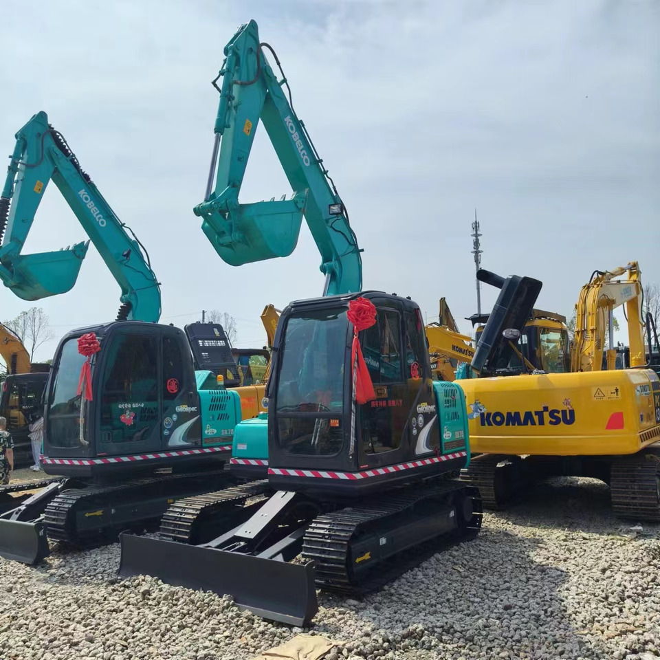 KOBELCO SK75-8 - Pelle sur chenille: photos 5 KOBELCO SK75-8 - Pelle sur chenille: photos 5