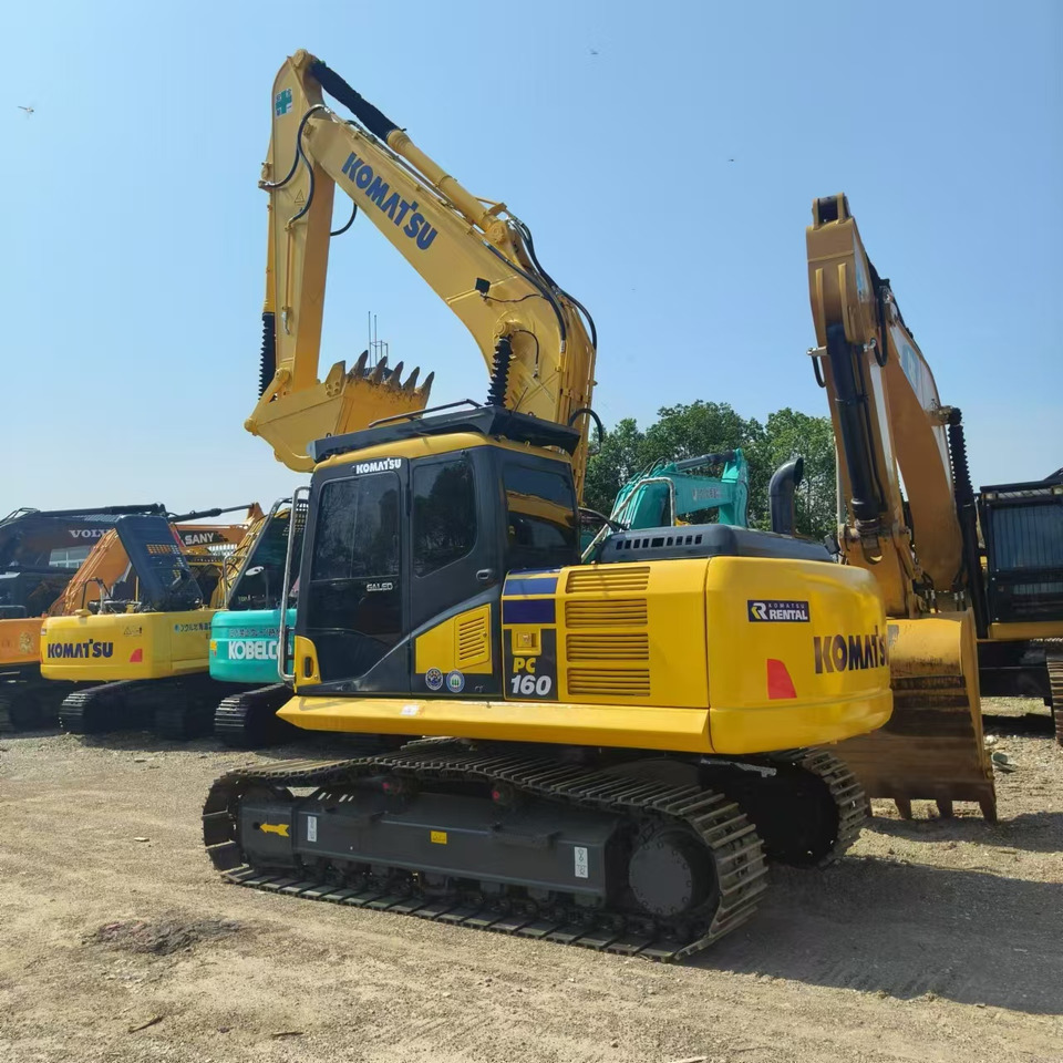 KOMATSU PC160 - Pelle sur chenille: photos 2 KOMATSU PC160 - Pelle sur chenille: photos 2