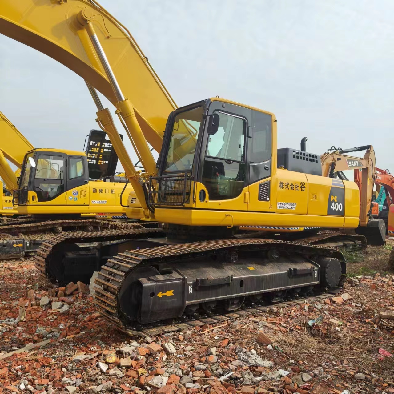 KOMATSU PC400 - Pelle sur chenille: photos 4 KOMATSU PC400 - Pelle sur chenille: photos 4