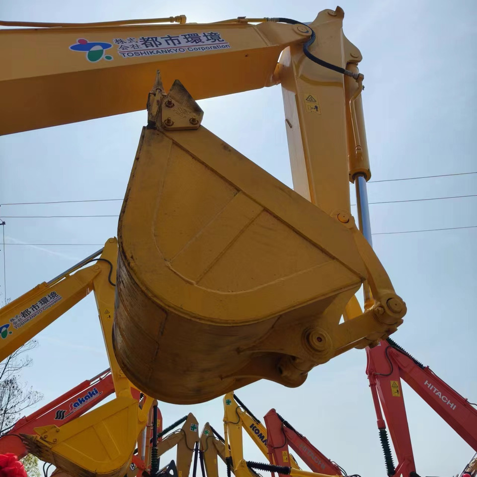 Pelle sur chenille KOMATSU PC70-8: photos 6