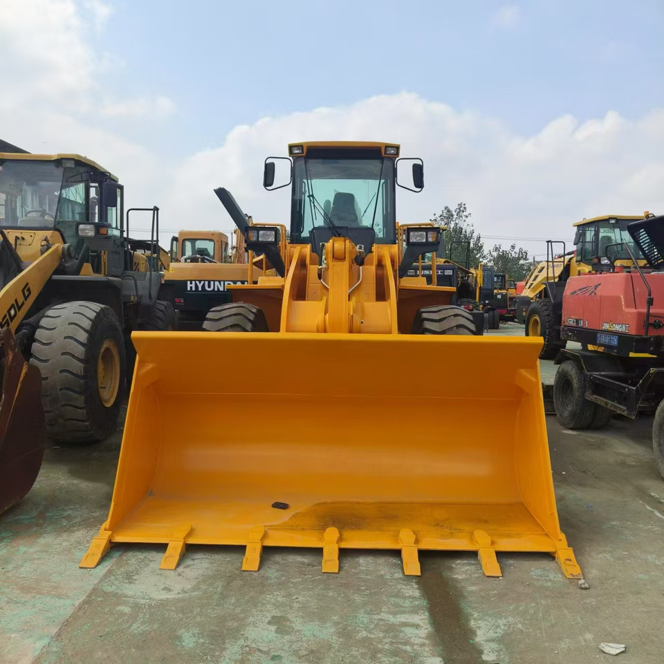 LIUGONG CLG856 - Chargeuse sur pneus: photos 5 LIUGONG CLG856 - Chargeuse sur pneus: photos 5