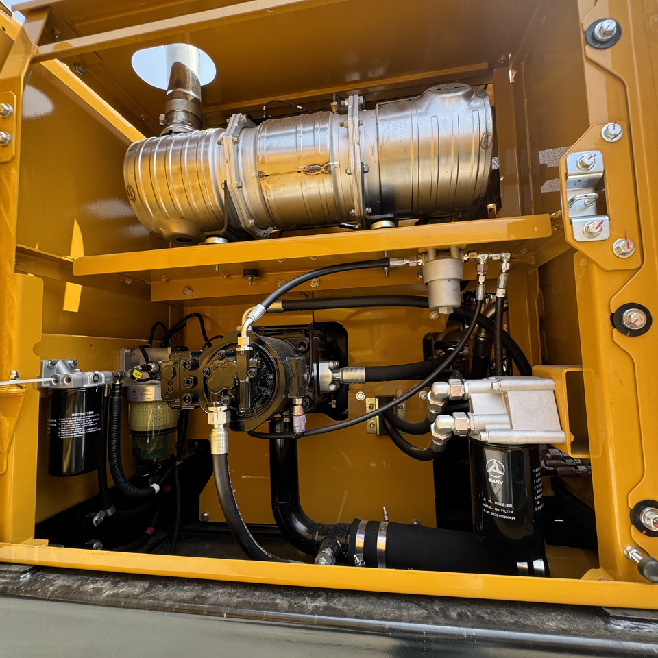 Pelle sur chenille SANY SY215C: photos 8 Pelle sur chenille SANY SY215C: photos 8