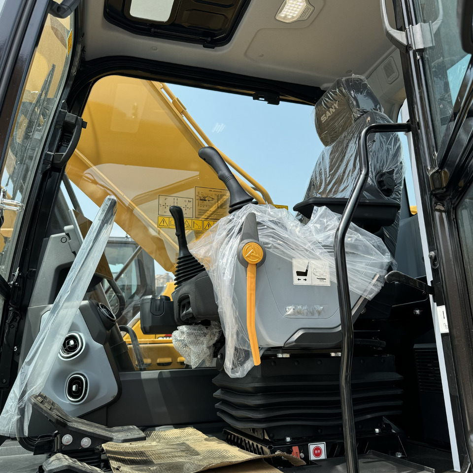 Pelle sur chenille SANY SY215C: photos 6 Pelle sur chenille SANY SY215C: photos 6