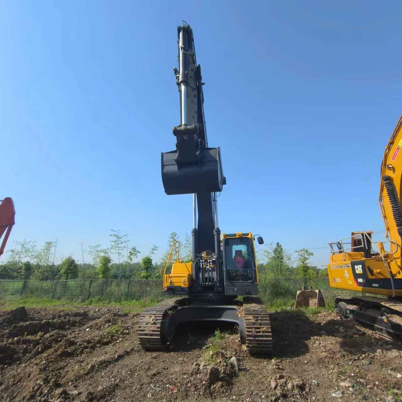 VOLVO EC460 - Pelle sur chenille: photos 5 VOLVO EC460 - Pelle sur chenille: photos 5