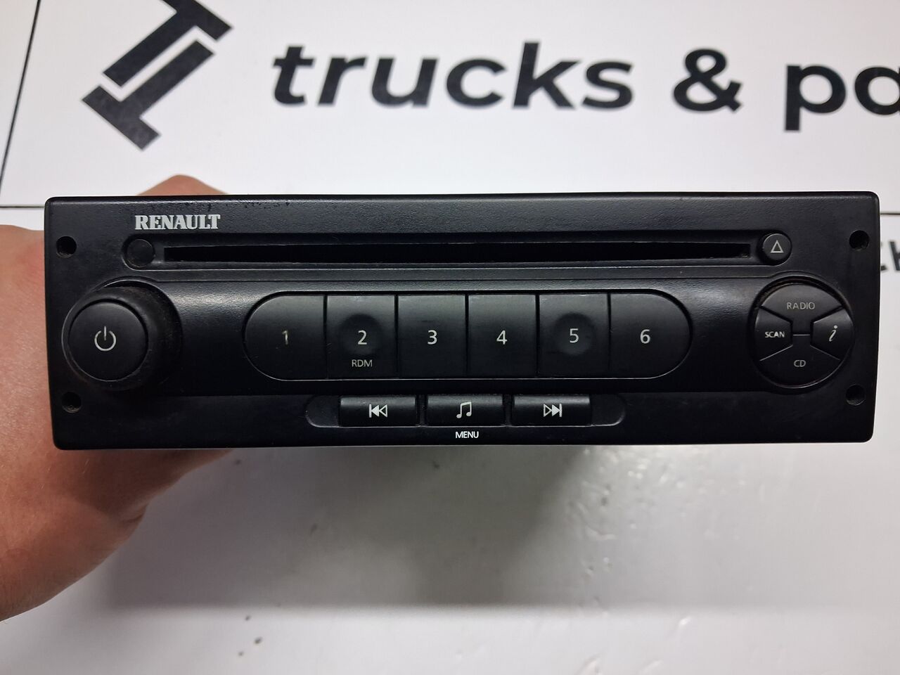 DELPHI RADIO DELPHI RADIOODTWARZACZ CD 12V RENAULT GAMA D ORYGINAŁ - Cabine et intérieur pour Camion: photos 2 DELPHI RADIO DELPHI RADIOODTWARZACZ CD 12V RENAULT GAMA D ORYGINAŁ - Cabine et intérieur pour Camion: photos 2