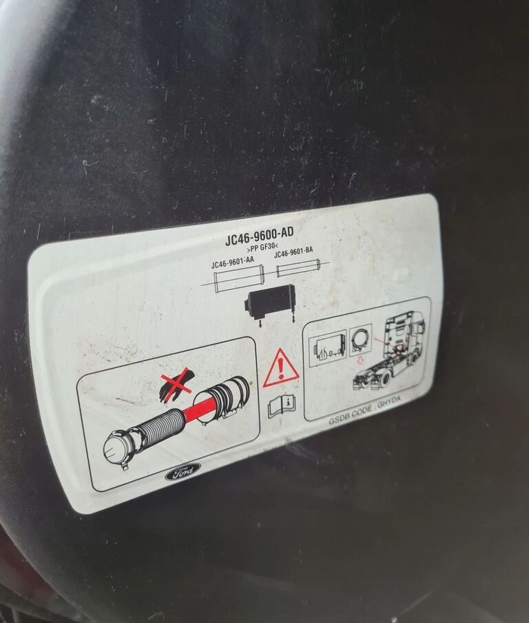 Ford F-MAX CARGO EURO 6 JC46 9600 AD JC46 Ford FORD F-MAX CARGO EURO 6 JC46 9600 AD - Filtre à air pour Camion: photos 2 Ford F-MAX CARGO EURO 6 JC46 9600 AD JC46 Ford FORD F-MAX CARGO EURO 6 JC46 9600 AD - Filtre à air pour Camion: photos 2