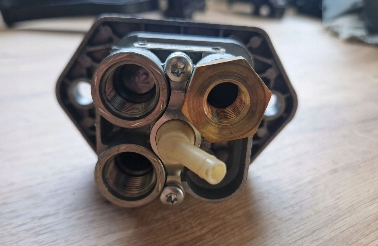 Ford F-MAX CARGO - Pièces de frein pour Camion: photos 2 Ford F-MAX CARGO - Pièces de frein pour Camion: photos 2