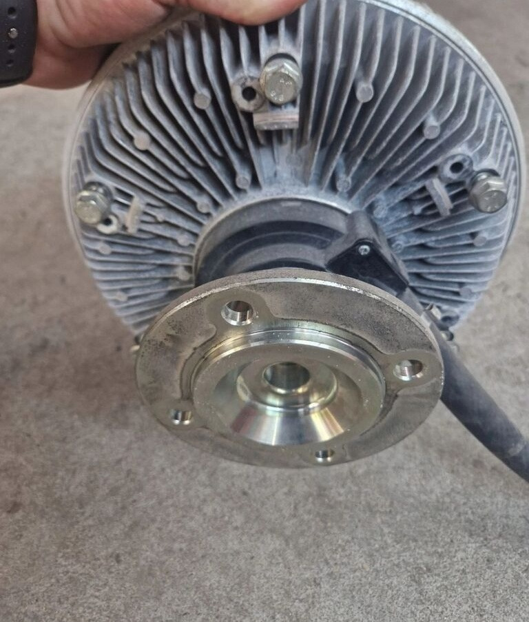 Ford F-MAX CARGO gc46-8c617-bd Ford F-MAX CARGO - Ventilateur pour Camion: photos 3 Ford F-MAX CARGO gc46-8c617-bd Ford F-MAX CARGO - Ventilateur pour Camion: photos 3