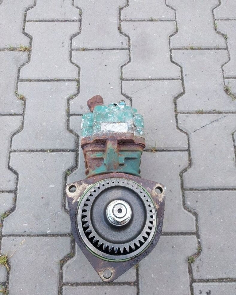 KNORR-BREMSE SPRĘŻARKA POWIETRZA VOLVO FL FE RENAULT GAMA D D8K D5K DTI 8 5 - Compresseur pour Camion: photos 2 KNORR-BREMSE SPRĘŻARKA POWIETRZA VOLVO FL FE RENAULT GAMA D D8K D5K DTI 8 5 - Compresseur pour Camion: photos 2