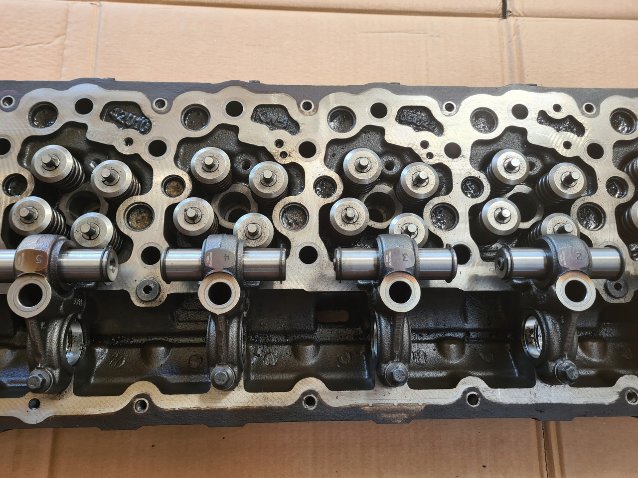 RENAULT GŁOWICA SILNIKA RENAULT GAMA D WIDE DTI 8 VOLVO FL FE D8K - Culasse: photos 4 RENAULT GŁOWICA SILNIKA RENAULT GAMA D WIDE DTI 8 VOLVO FL FE D8K - Culasse: photos 4