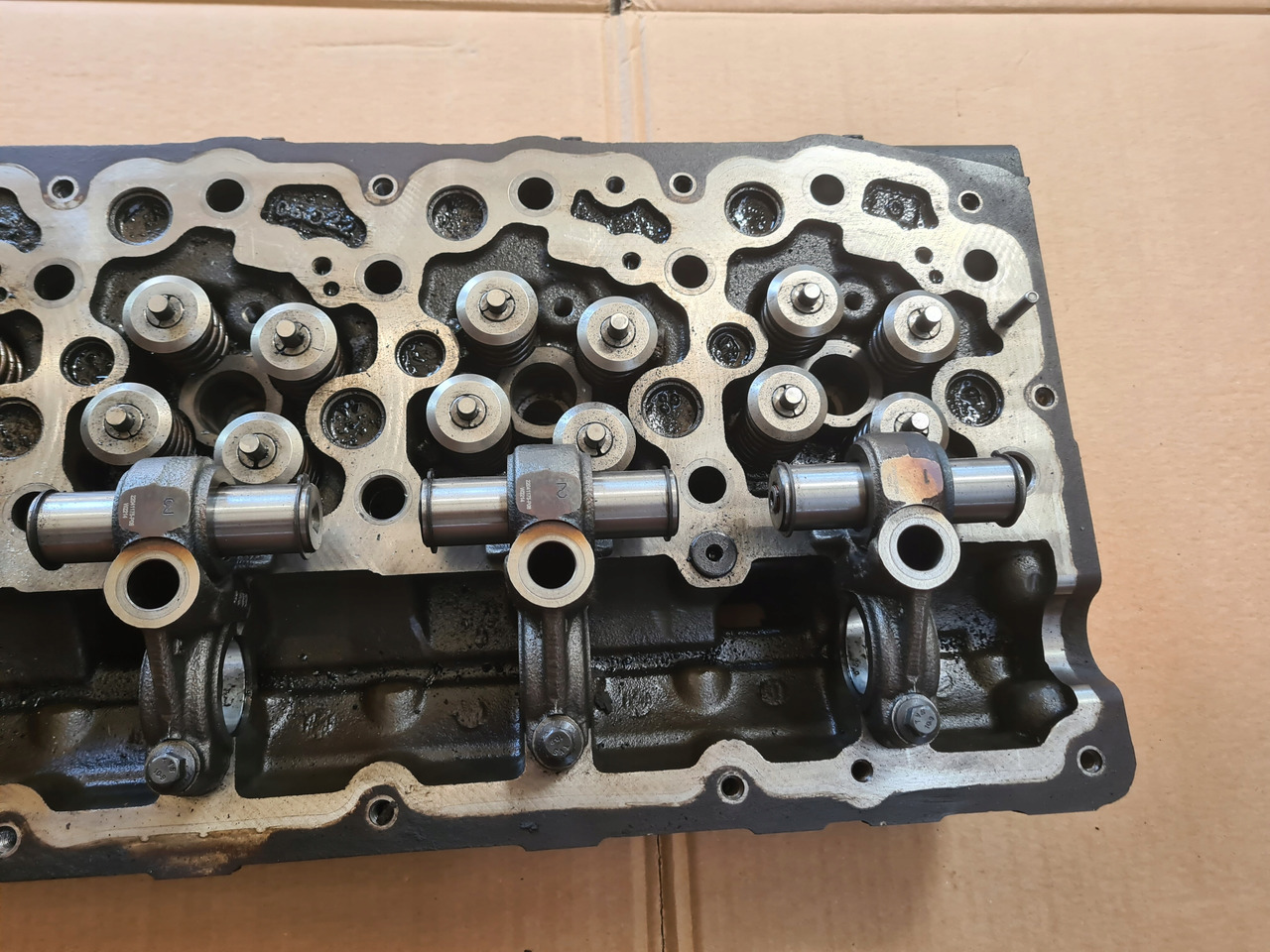 RENAULT GŁOWICA SILNIKA RENAULT GAMA D WIDE DTI 8 VOLVO FL FE D8K - Culasse: photos 5 RENAULT GŁOWICA SILNIKA RENAULT GAMA D WIDE DTI 8 VOLVO FL FE D8K - Culasse: photos 5