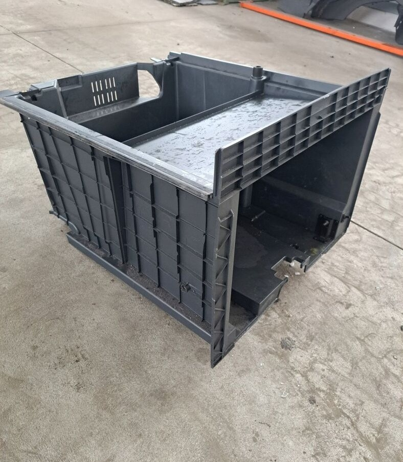 Renault SCHOWEK PRAWY SZUFLADA POD ŁÓŻKO RENAULT GAMA T HIGH 82315005 - Cabine et intérieur pour Camion: photos 3 Renault SCHOWEK PRAWY SZUFLADA POD ŁÓŻKO RENAULT GAMA T HIGH 82315005 - Cabine et intérieur pour Camion: photos 3