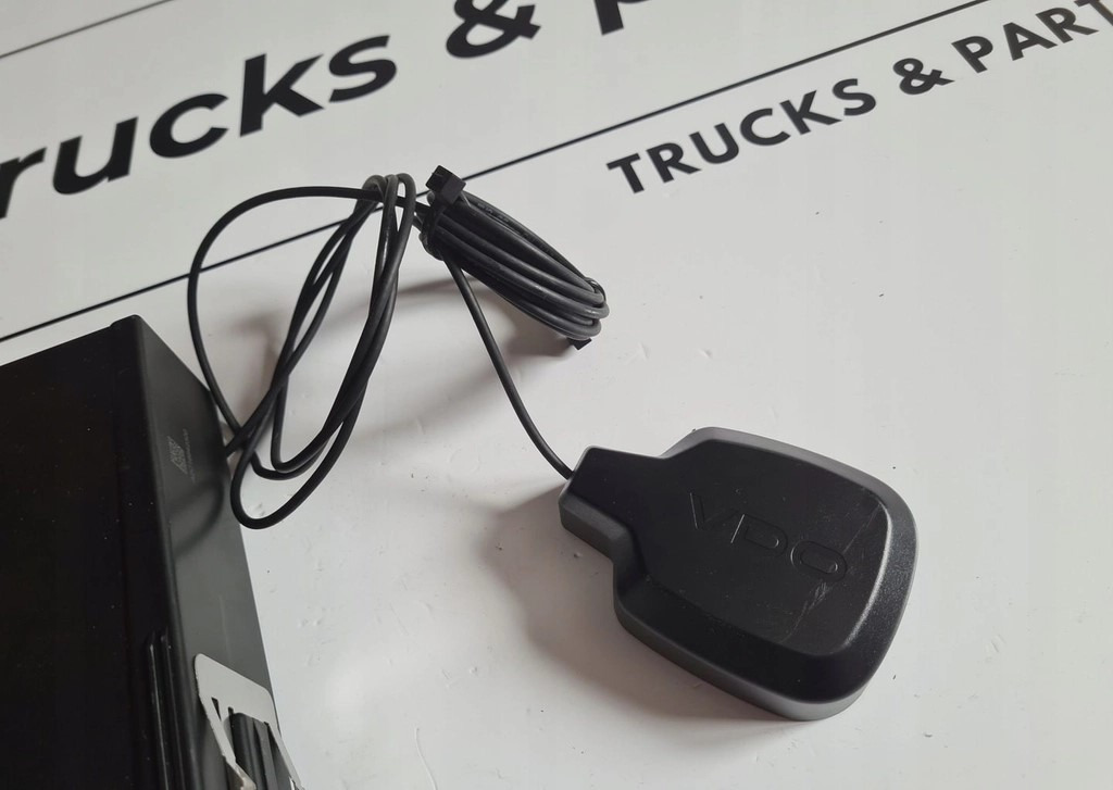 VDO TACHOGRAF VDO 12V/24V R4.1 2024 ROK 2 GENERACJI - Chronotachygraphe pour Camion: photos 3 VDO TACHOGRAF VDO 12V/24V R4.1 2024 ROK 2 GENERACJI - Chronotachygraphe pour Camion: photos 3