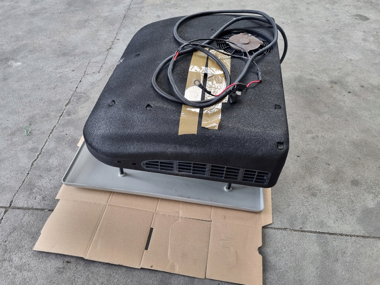 VIESA KLIMATYZACJA POSTOJOWA VIESA FORD F MAX 500 - Chauffage/ Ventilation pour Camion: photos 4 VIESA KLIMATYZACJA POSTOJOWA VIESA FORD F MAX 500 - Chauffage/ Ventilation pour Camion: photos 4