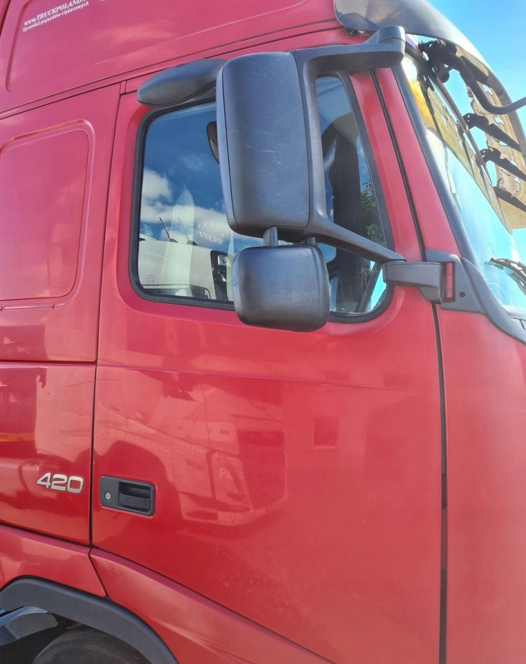 VOLVO DRZWI KOMPLETNE PRAWE VOLVO FH 13 LIFT EURO 5 - Portière et pièces pour Camion: photos 2 VOLVO DRZWI KOMPLETNE PRAWE VOLVO FH 13 LIFT EURO 5 - Portière et pièces pour Camion: photos 2