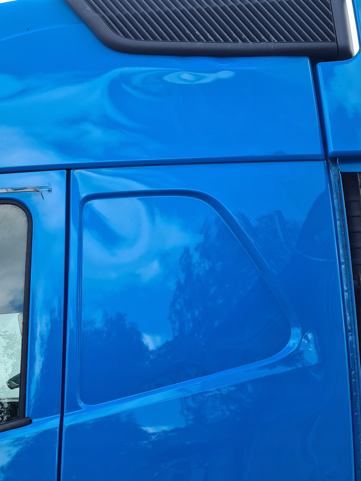 Cabine pour Camion à rideaux coulissants VOLVO KABINA KOMPLETNA VOLVO FH 5 EURO 6 I-SAVE GLOBETROTTER: photos 12