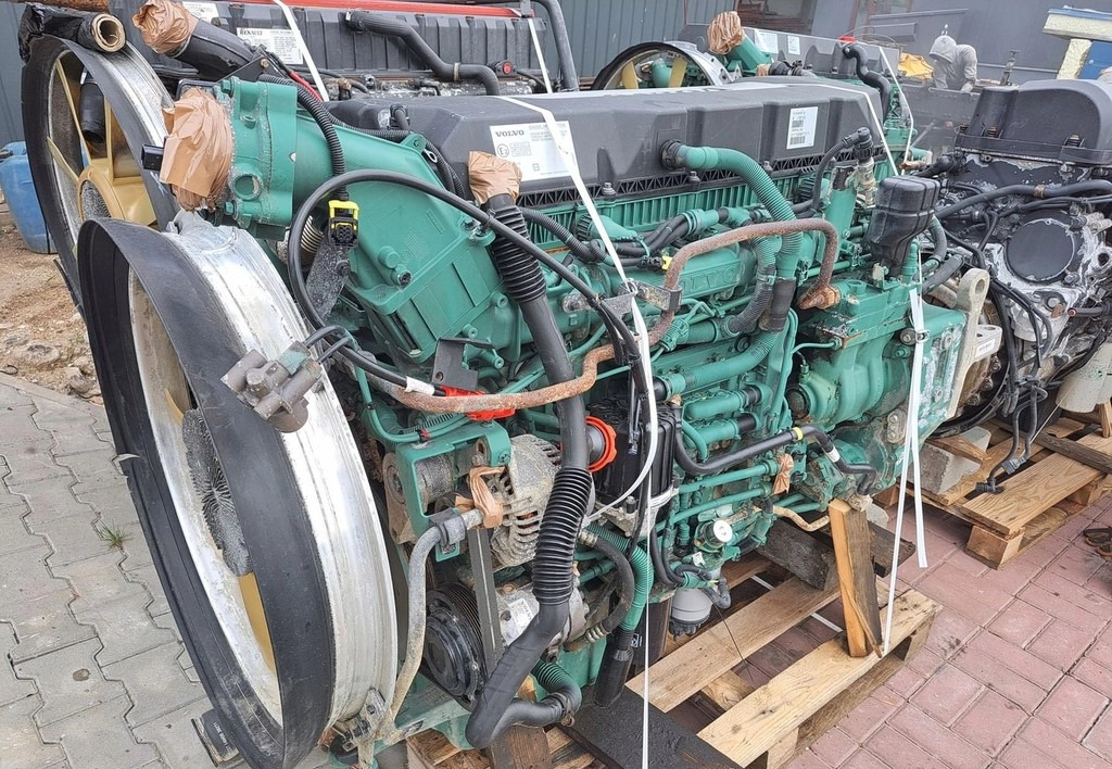 VOLVO KOMPLETNY VOLVO FM 4 FMX D11K 410 450 - Moteur: photos 3 VOLVO KOMPLETNY VOLVO FM 4 FMX D11K 410 450 - Moteur: photos 3