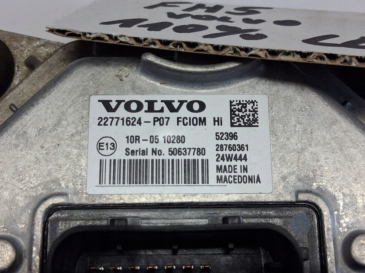 VOLVO STEROWNIK MODUŁ ŚWIATEŁ FCIOM VOLVO FH FM 5 22771624 P07 LED - Lumière/ Éclairage pour Camion: photos 4 VOLVO STEROWNIK MODUŁ ŚWIATEŁ FCIOM VOLVO FH FM 5 22771624 P07 LED - Lumière/ Éclairage pour Camion: photos 4