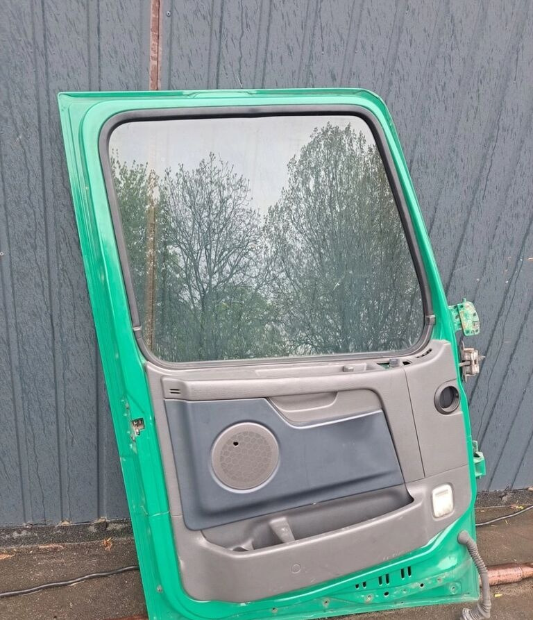 Volvo FH 13 LIFT - Portière et pièces pour Camion: photos 5 Volvo FH 13 LIFT - Portière et pièces pour Camion: photos 5