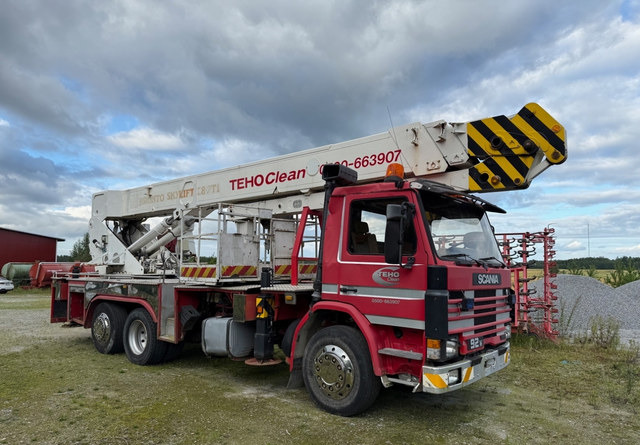 Bronto28-2T1 - Camion avec nacelle: photos 2 Bronto28-2T1 - Camion avec nacelle: photos 2