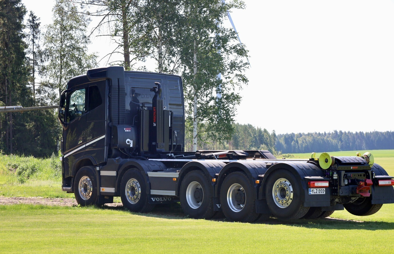Volvo FH16 750 10X4 - Camion ampliroll: photos 3 Volvo FH16 750 10X4 - Camion ampliroll: photos 3