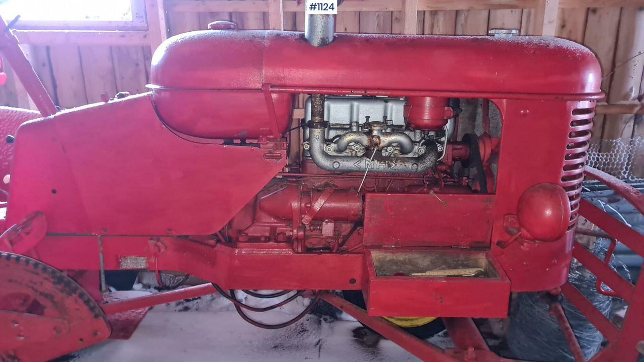 1952 Massey Harris Pony 812 - Tracteur agricole: photos 4 1952 Massey Harris Pony 812 - Tracteur agricole: photos 4