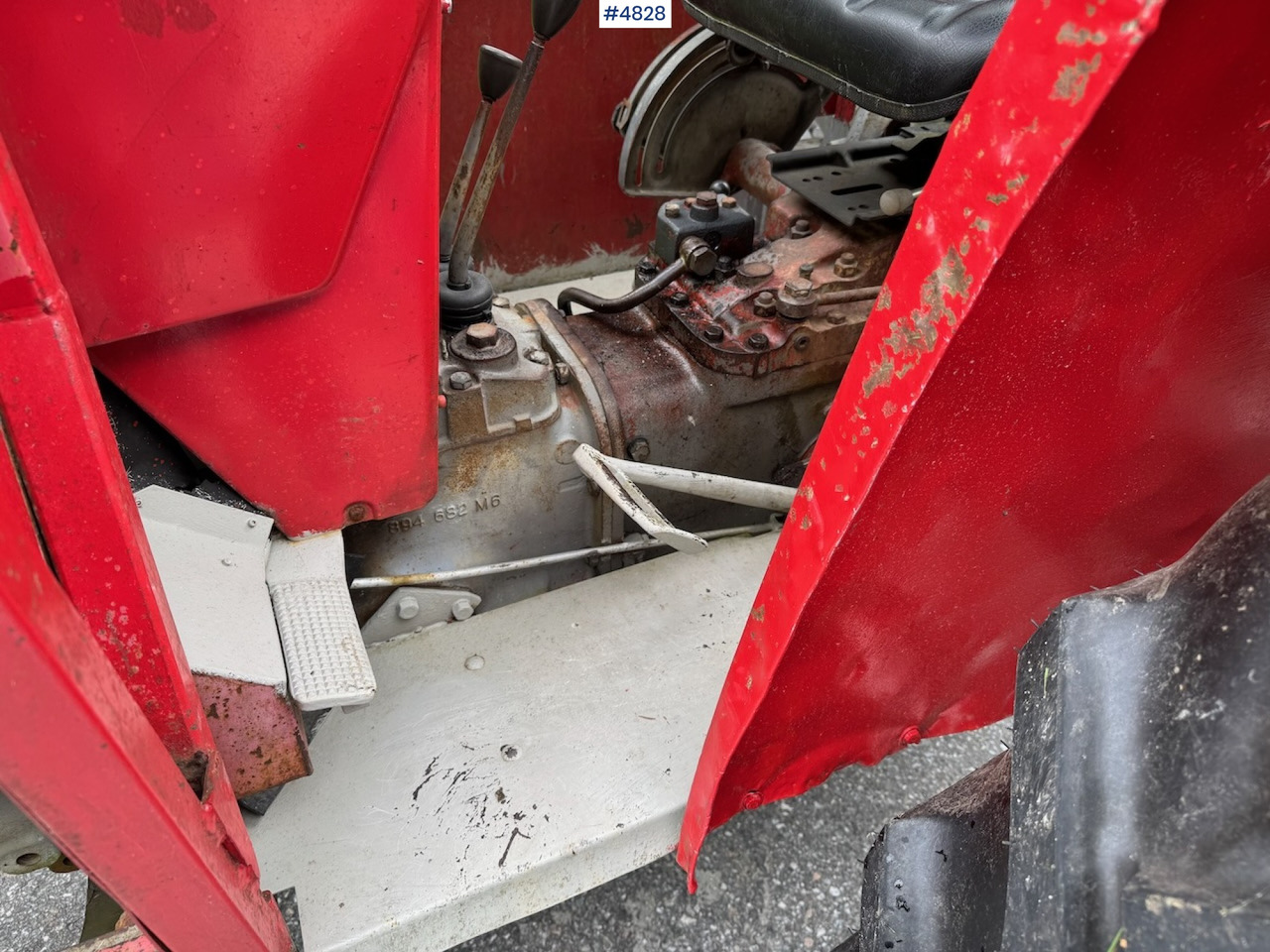 1970 Massey Ferguson 165 w/ front loader - Tracteur agricole: photos 5 1970 Massey Ferguson 165 w/ front loader - Tracteur agricole: photos 5