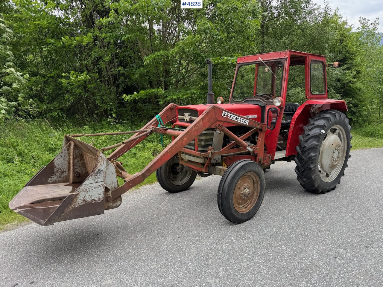 1970 Massey Ferguson 165 w/ front loader - Tracteur agricole: photos 3 1970 Massey Ferguson 165 w/ front loader - Tracteur agricole: photos 3