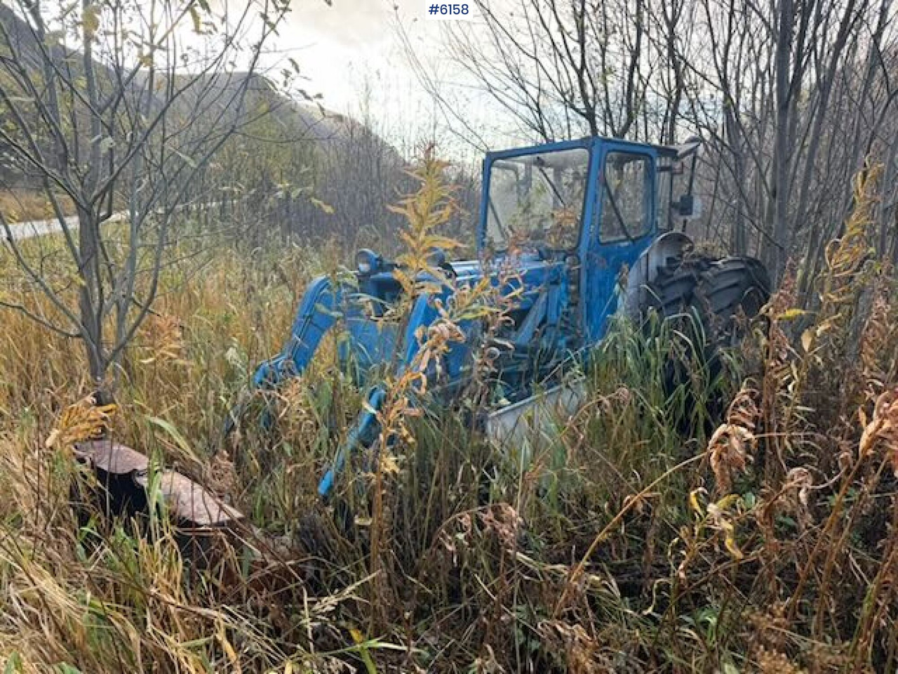 1973 Ford 4000 tractor backhoe. Repair.object - Tracteur agricole: photos 5 1973 Ford 4000 tractor backhoe. Repair.object - Tracteur agricole: photos 5