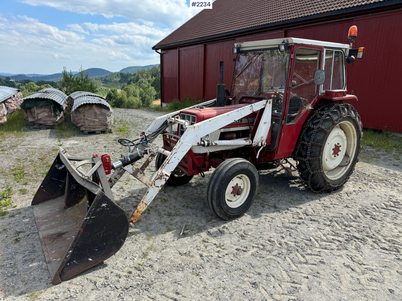 1973 International Harvester 454 w/front loader. - Tracteur agricole: photos 2 1973 International Harvester 454 w/front loader. - Tracteur agricole: photos 2